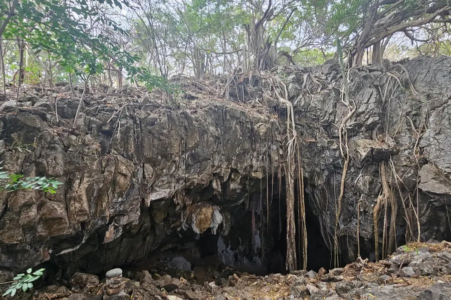 Senderismo Cueva del Tigre en Ixtapa Zihuatanejo